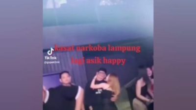 Viral Vidio Oknum Polisi Lamtim Sedang Asik Dugem Bersama Wanita