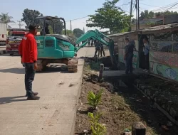 Walikota Bandar Lampung Beri Instruksi, Lurah Sukabumi Indah Lakukan Pengangkatan Sedimentasi