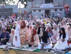 Walkot Balam sholat Idul Adha Bersama Forkopimdo Di Stadion Mini Way Dadi