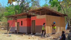 Tim Rescue Overlanding Indonesia Lampung Dirikan Puluhan Huntara untuk Korban Gempa NTT